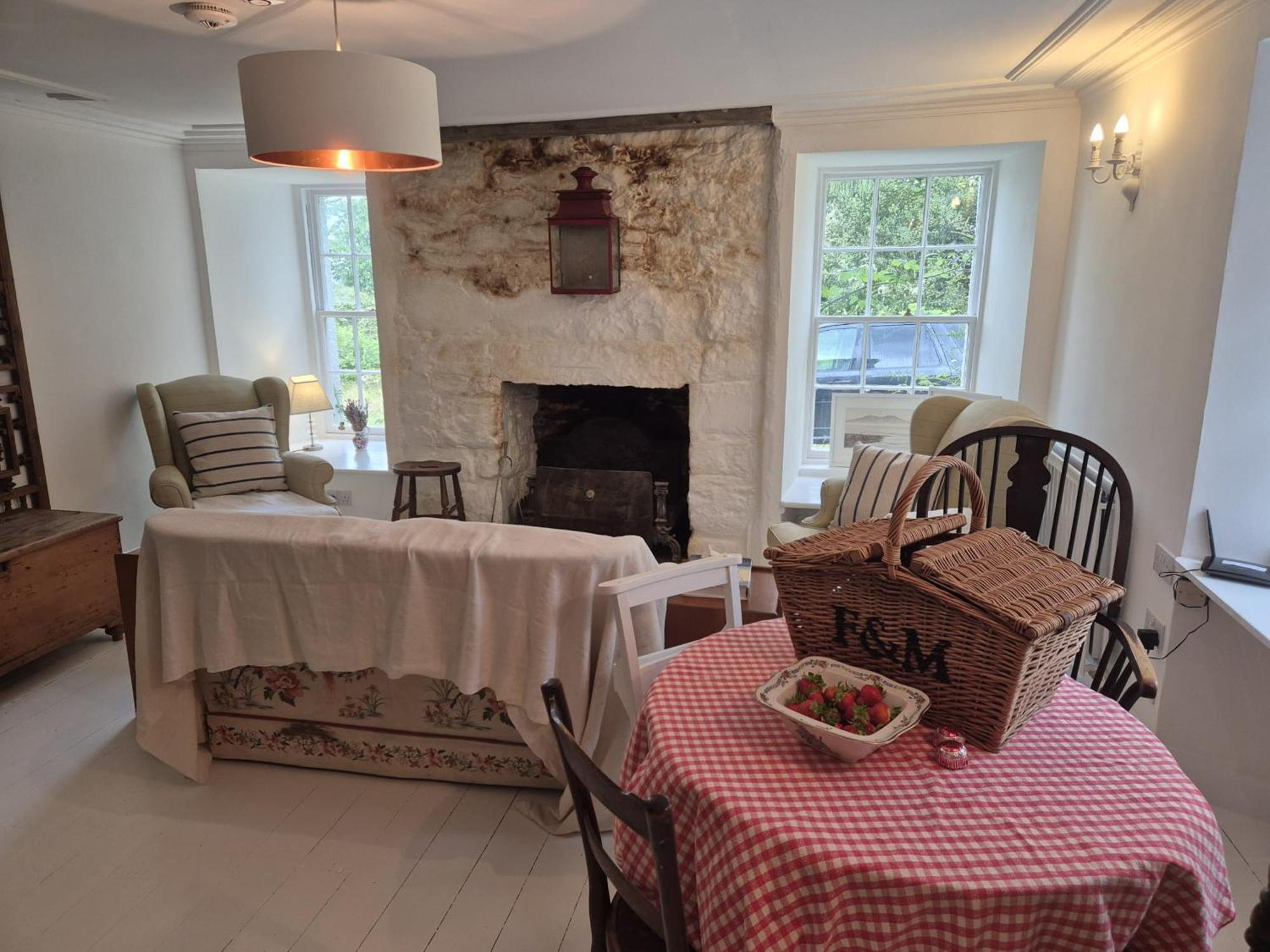 Mackinnon Cottage - 3 Bedroom Cottage Broadford (Isle of Skye) Εξωτερικό φωτογραφία